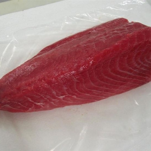 YELLOW FIN TUNA STEAK